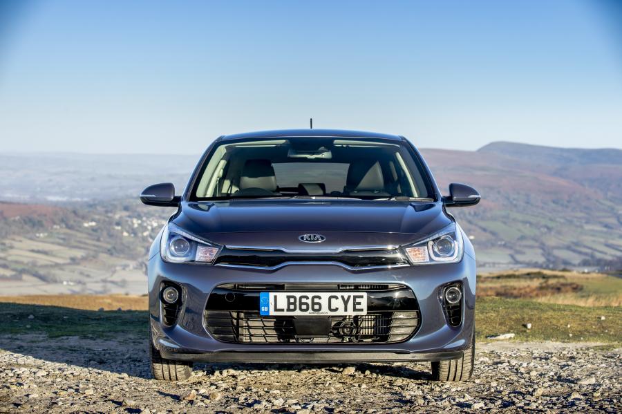  Kia Rio 5-Door 2017 года  (UK) (фото 14 из 145)